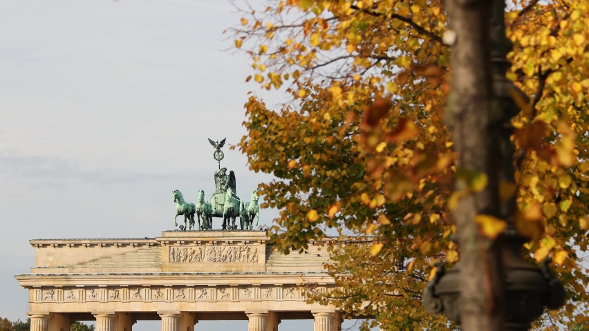 the brandenburger tor in germany in autumn