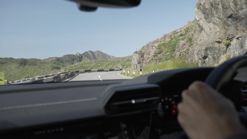 Driving through Welsh Countryside (Snowdonia) Wales roadtrip, Driving up mountain pass