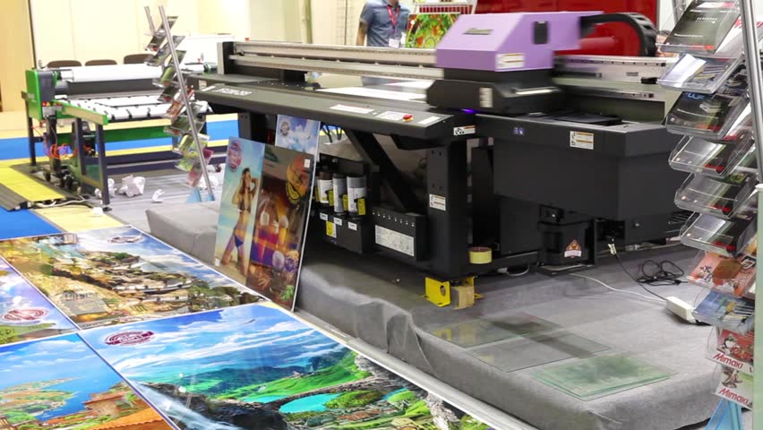 Printing laboratory with working ink printer