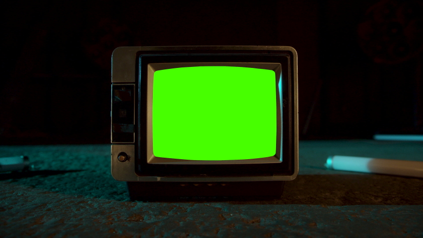 4k tv screen mockup, old tv screen green screen, use key light effect, Vintage Television Set Royalty-Free Stock Footage #1082505220