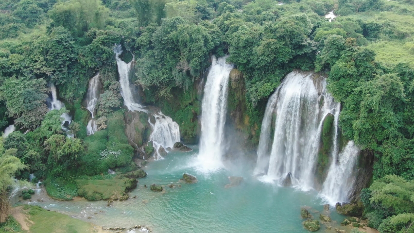 Ban Gioc Waterfall in Cao Bang