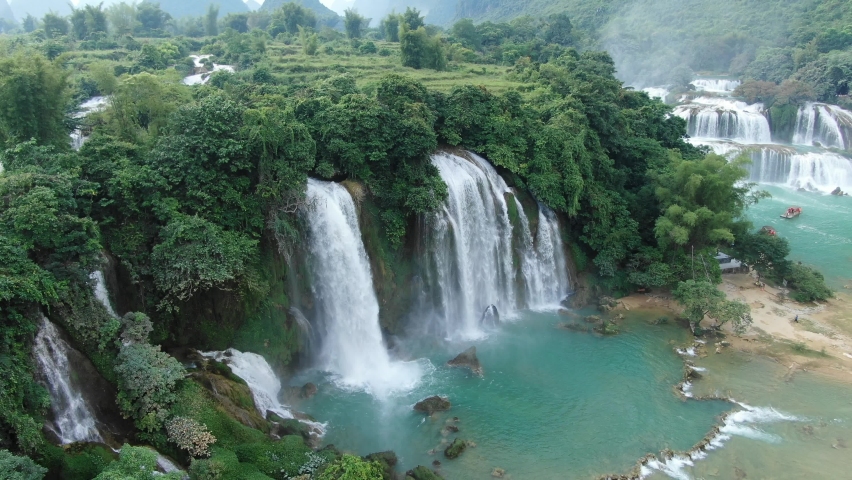 Ban Gioc Waterfall in Cao Bang
