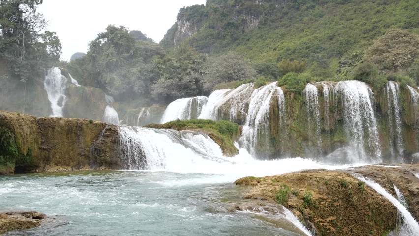 Ban Gioc Waterfall in Cao Bang