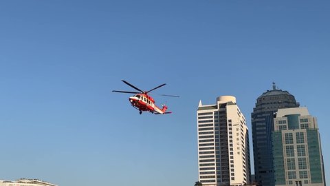 An emergency rescue helicopter is flying. Filmed on December 5, 2021 at Boramae Park in Dongjak-gu, Seoul.