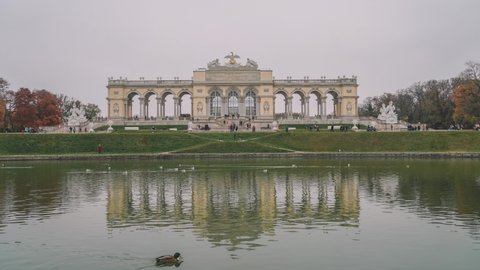 The schonbrunn palace Timelapse	
In Vienna