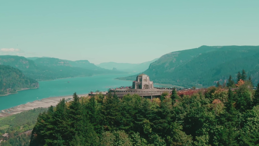 4k Aerial Oregon monument on the Columbia river Drone jib up