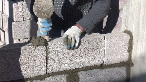 work process of wall building