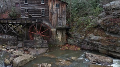 Glade Creek and Grist Mill Pan Up