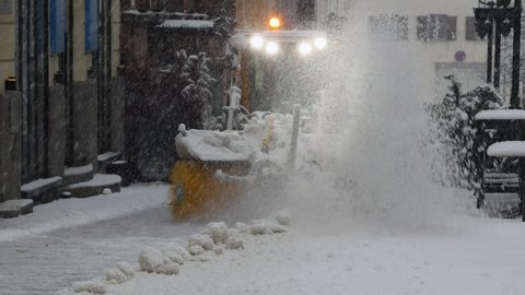 Power Brush Snow Removal Machine City Street Cold Winter