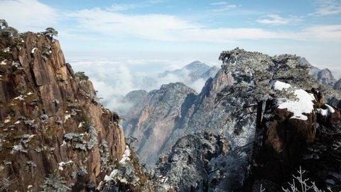 Time lapse looking out over a sea of fog at the Yellow Mountains (Huangshan) in China