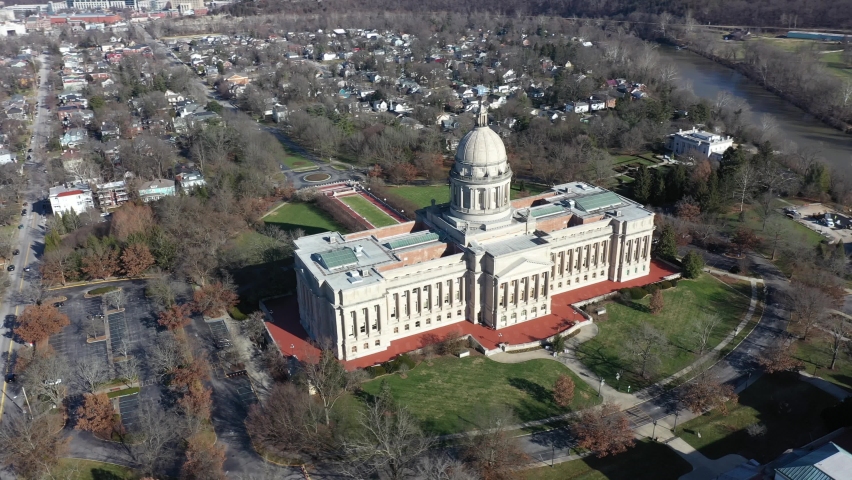 4K Frankfort Kentucky Capitol Circle aerial
