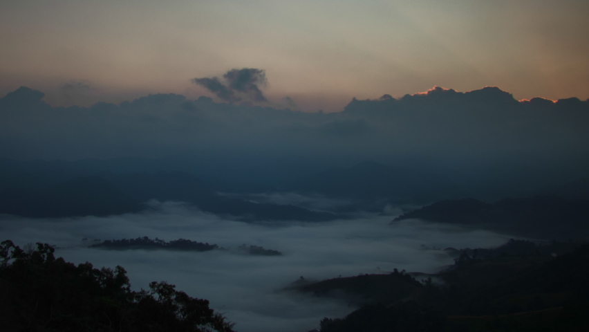 New landmark of Thailand Time lapse sunrise with fog and mist at Mon Mok Tawan, Tak, Thailand Royalty-Free Stock Footage #1084932151