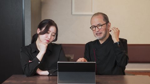 Homepage owners of restaurants suffering from attracting customers