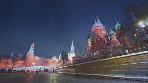 Moscow, RUSSIA - Dec 15 2021, 
panoramic view of St. Basil's Cathedral and Kremlin, Red square, Moscow, Russia