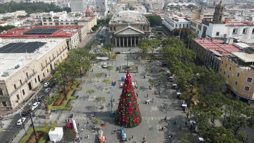 Air footage from the Plancha of Guadalajara, there is the Christmas Tree while it