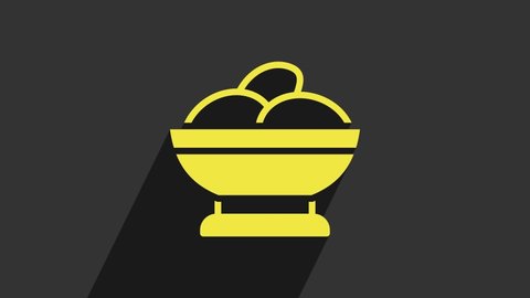 Yellow Varenyky in a bowl icon isolated on grey background. Pierogi, varenyky, dumpling, pelmeni, ravioli. Traditional Ukrainian food. 4K Video motion graphic animation.