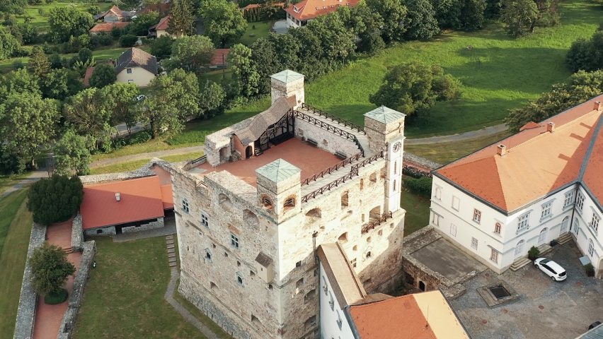 Castle of Sarospatak Hungary Another name is Rakoczi castle. This is a rennesiance fort what built in after 1250. The castle of Sárospatak can be seen on the back of the Hungarian HUF 500 paper money.
