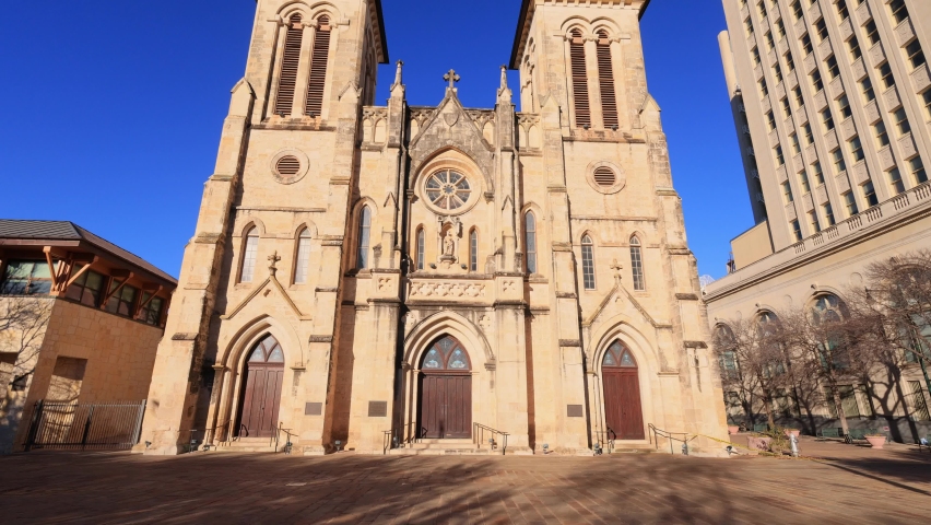 Sunny view of the San Fernando Cathedral at Texas