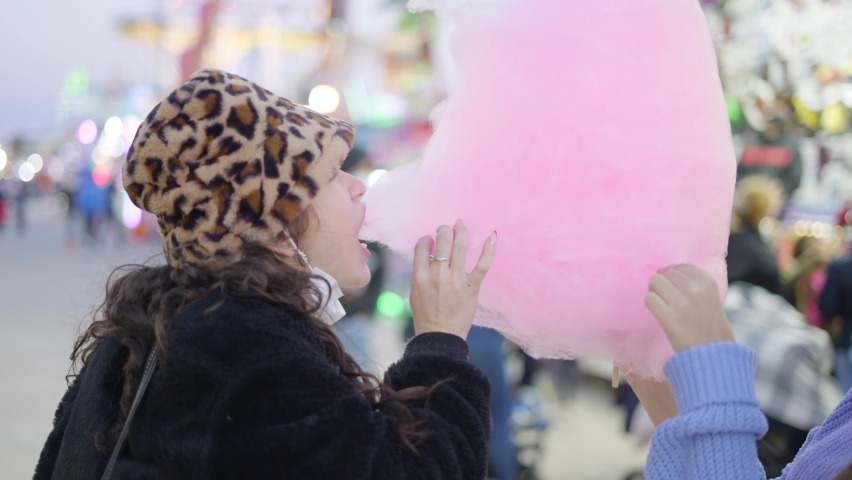 You ever eat candy floss at theme. Eat Candy Floss.