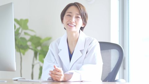 Japanese medical worker woman talking