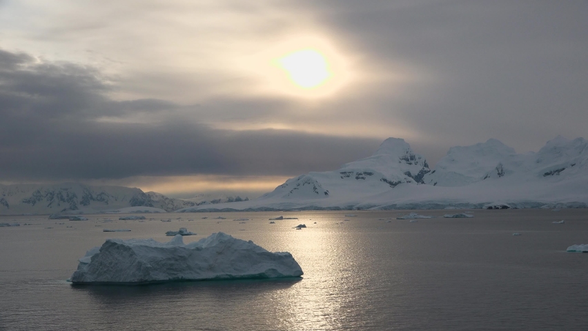 28 января антарктида. Ice Floating Кандалакша фото.