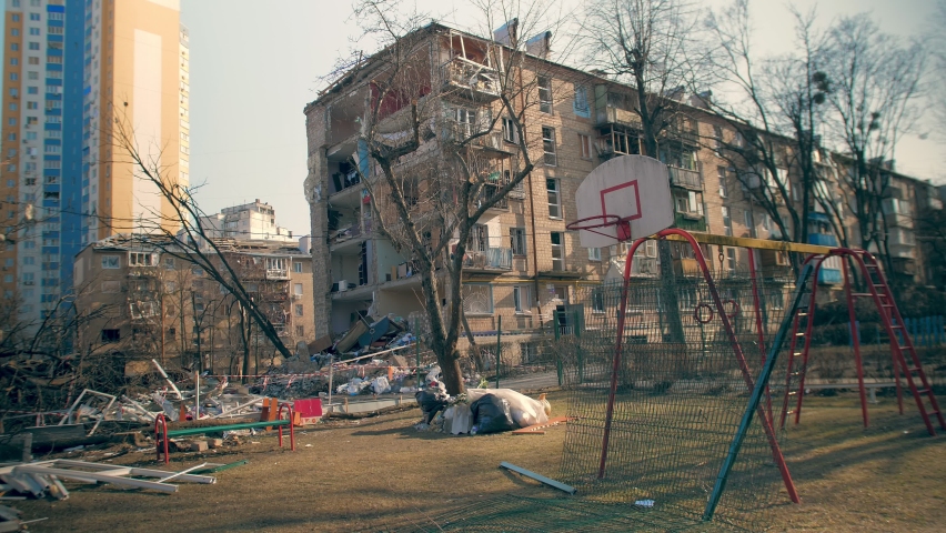 War ruin city danger ukraine kyiv kiev destruction house destroy Royalty-Free Stock Footage #1088763549