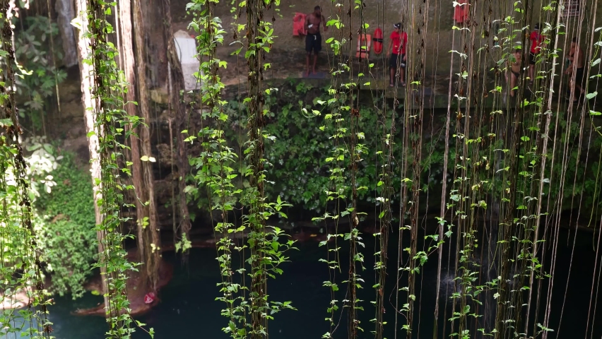Cenote Ik kil in Yucatan, Mexico