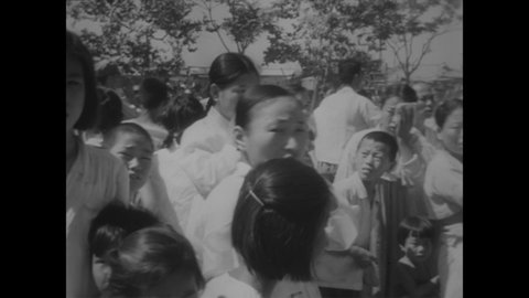 CIRCA 1952 - President Rhee and General van Fleet free thousands of South Korean civilians who'd been held prisoner