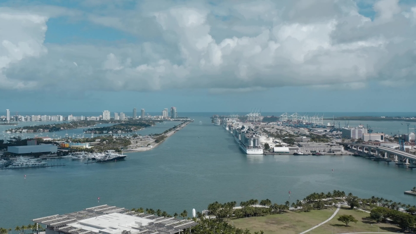 Panoramic view of Biscayne Bay in Florida