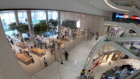 Bangkok, Thailand. 6th Apr 2022. Apple official store at Icon Siam shopping mall in Bangkok, Thailand.