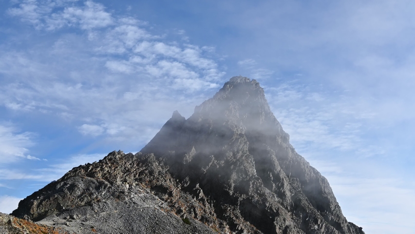 Flowing clouds and Mt. Yarigatake