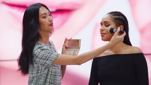 TV Commercial Infomercial: Female Host, Beauty Expert uses Blush Contour Palette on a Beautiful Black Model, Present Best Beauty Products, Cosmetics. Playback Television Advertisement Channel