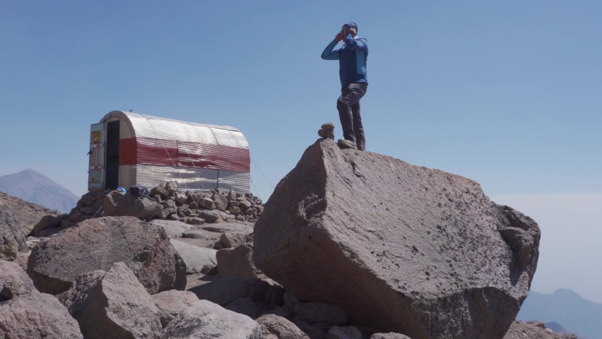 otis mcallister refuge in the iztaccihuatl volcano