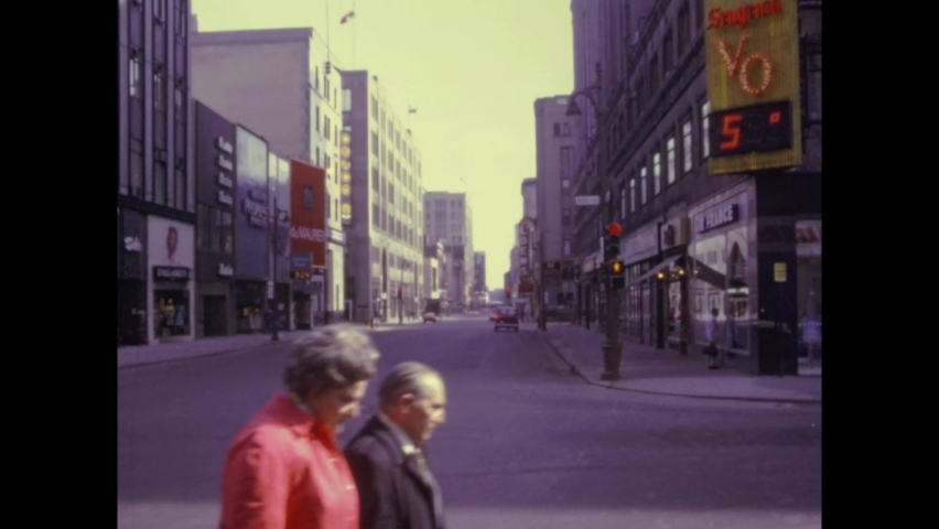 NEW YORK 1975: New York streets view in the mid 70's