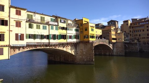 Europe, Italy , Florence 2022 -  Historic Ponte Vecchio bridge over the Arno River in Florence Italy near Cattedrale di Santa Maria del Fiore 