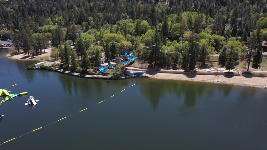 Floating games, hiking trails and kayaking. Lots of fun at Lake Gregory.