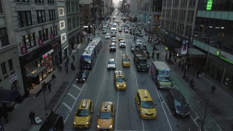 Стоковое видео: Yellow Cab, Taxi traffic, New York City Aerial, Manhattan 4k, Cinematic Drone