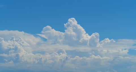 4K time-lapse filming of cumulonimbus cloud movement.