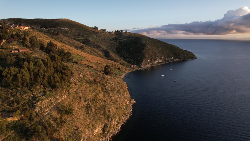 Isla Del Sol - Titicaca Lake - Bolivia