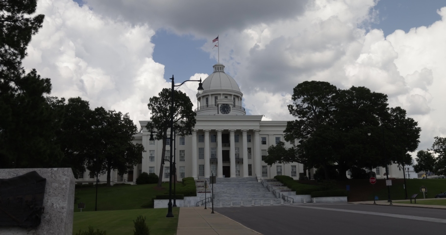 Alabama state capitol in Montgomery time lapse video.