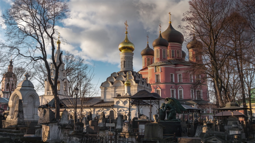 Donskoy Monastery was founded in 1591 to defend southern approaches to the Moscow Kremlin. Time-lapse.