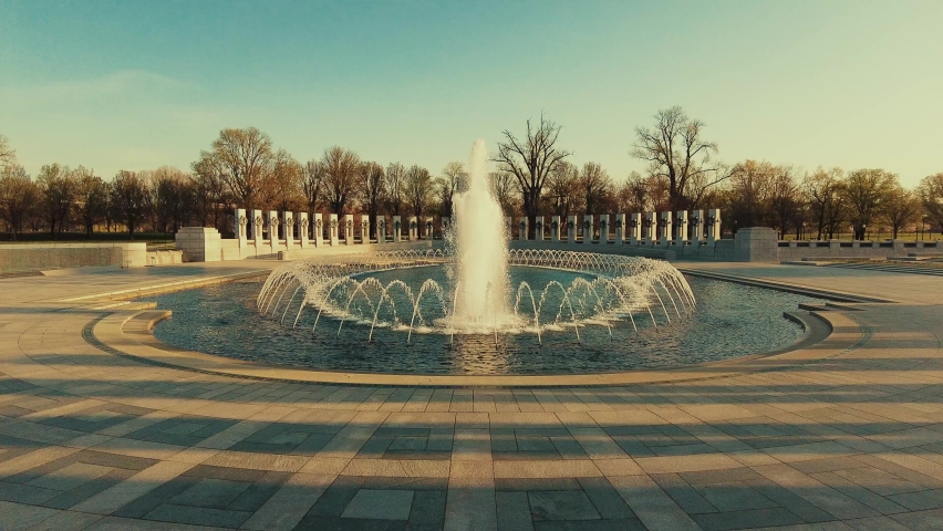 WWII memorial with fountain in Washington DC
