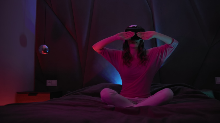 Future VR Education Technology Young Woman Using Virtual Reality Headset Gaming And Entertainment New Technologies Diversity Concept Royalty-Free Stock Footage #1091665719