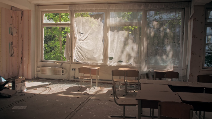 War destroy ruin sun civil peole school fire bomb rocket city Ukraine