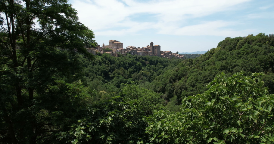 Ischia di Castro - Aerial approach - Drone Air 2S