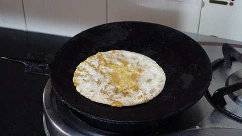 31 Indian Puran Poli Stock Video Footage - 4K and HD Video Clips |  Shutterstock