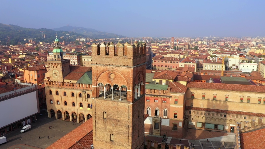 
Above Telefono senza fili, Historical Monument, Bologna. October 2021 Italy Royalty-Free Stock Footage #1092555129