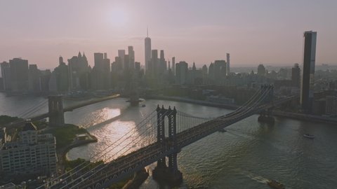 Manhattan Bridge with downtown Manhattan skyline in background