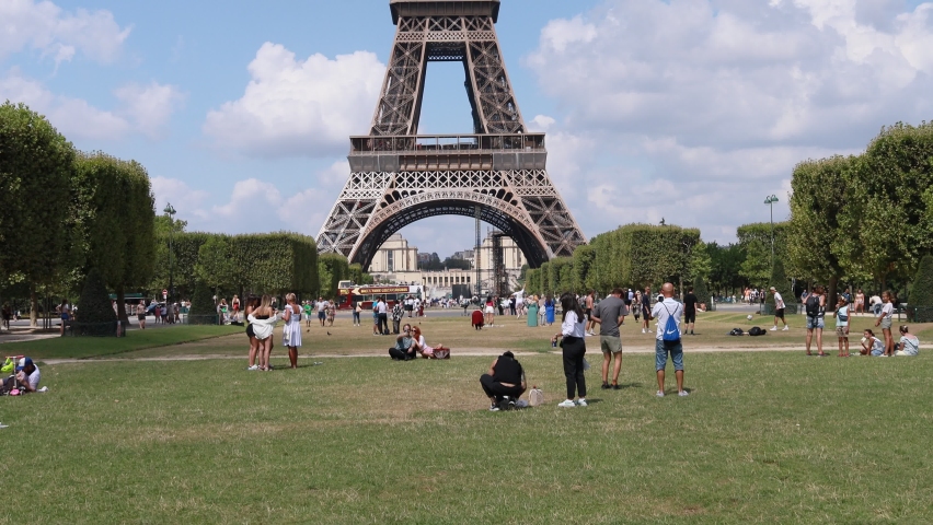 France 8. Климат Парижа. Париж сейчас. Париж в сентябре. Париж столица Франции.