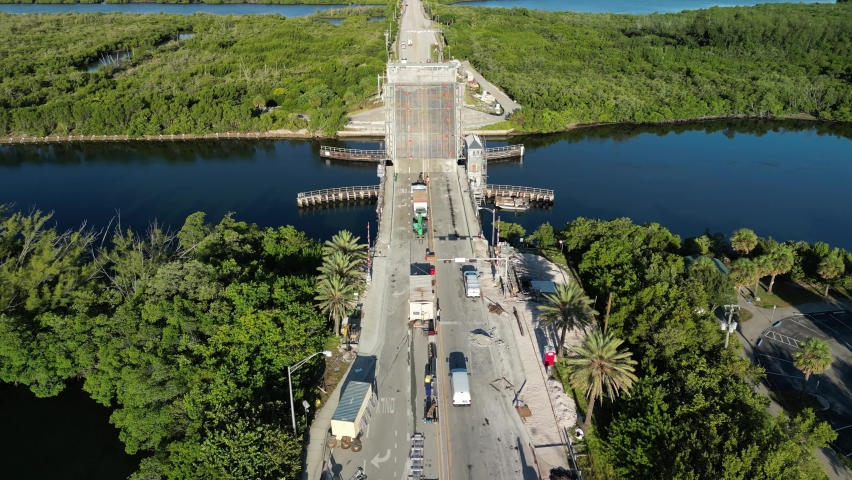 Birds eye view of bridge construction at the Intracoastal waterway